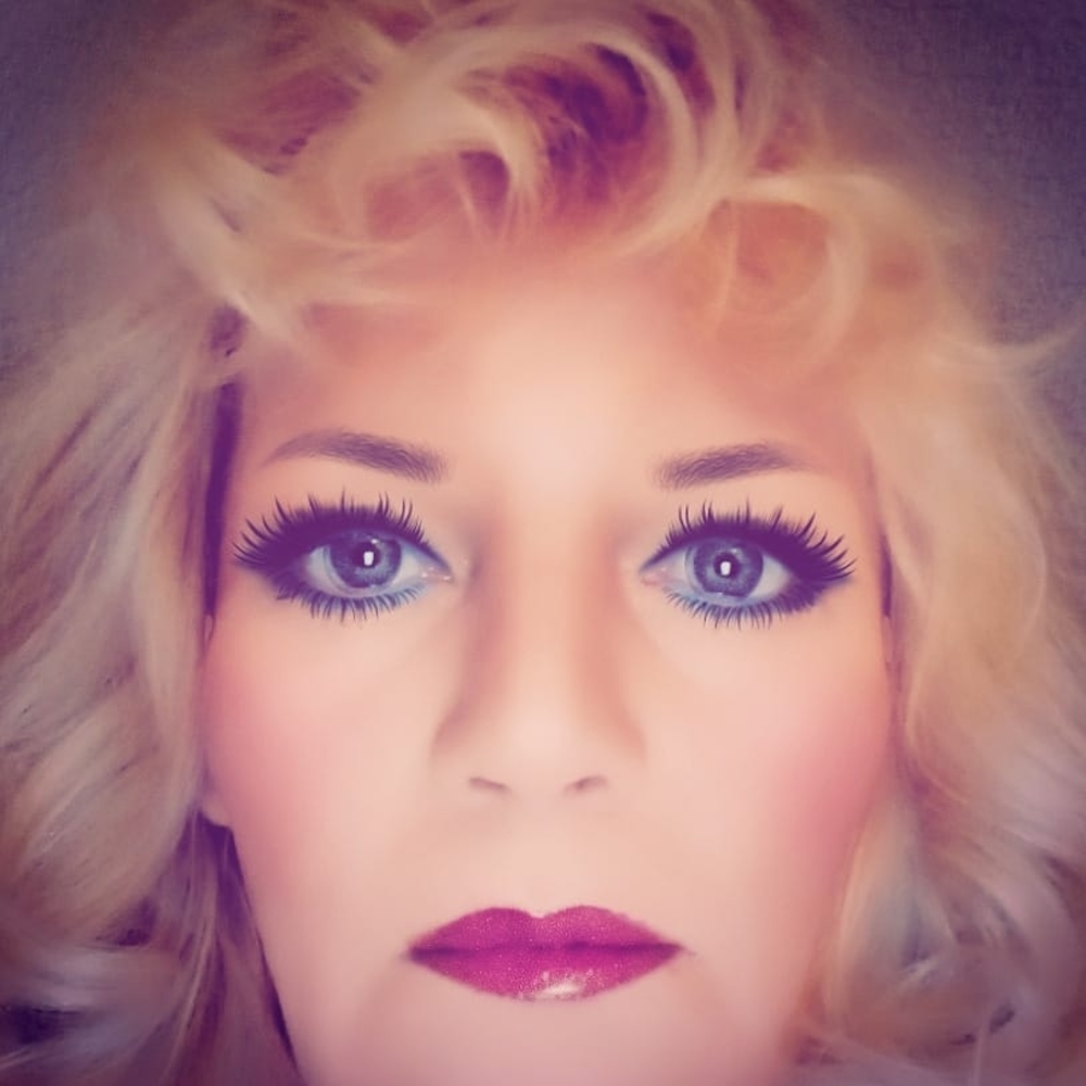 Meet your Posher, Annette